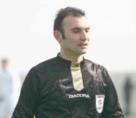 Dimaca, directorul prins luând şpagă, este din nou pe post de conducere în şcoală